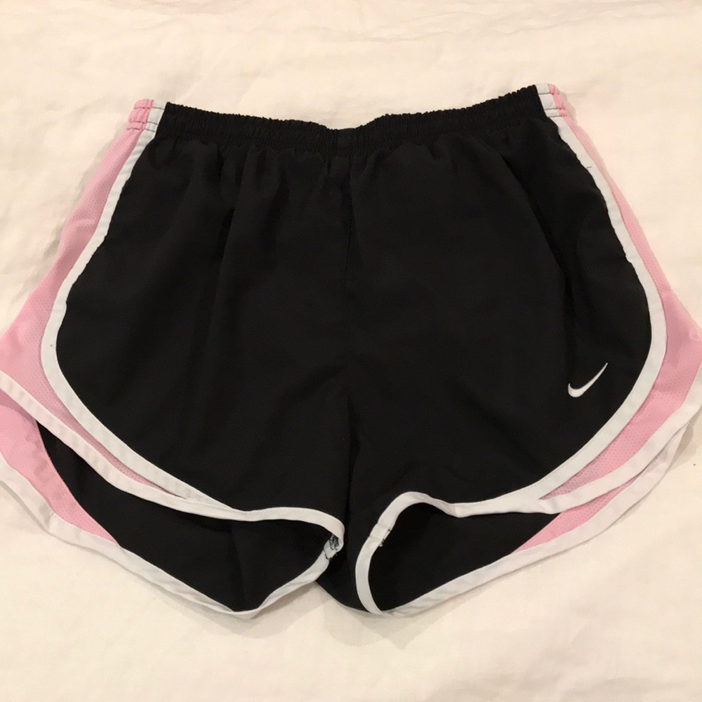 Women’s Nike tempo shorts
